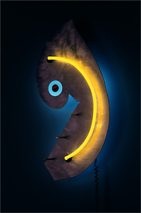 "Paisl-eye", exhibited in this virtual neon art gallery exhibition of neon sculpture and neon art installations